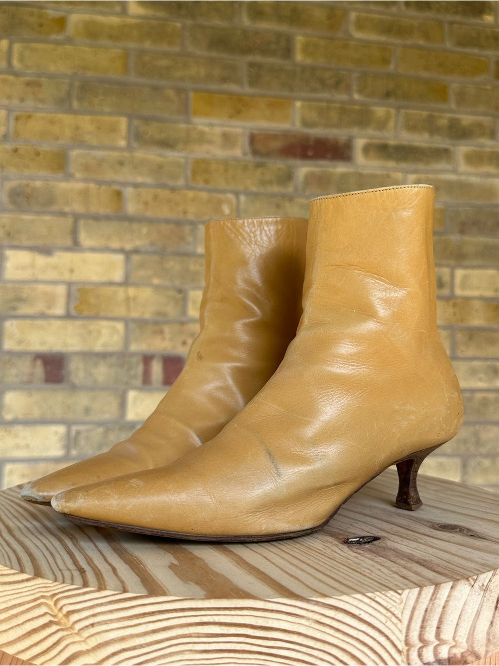VTG Y2K Manolo Blahnik Butter Yellow Leather Sock Booties EU 35